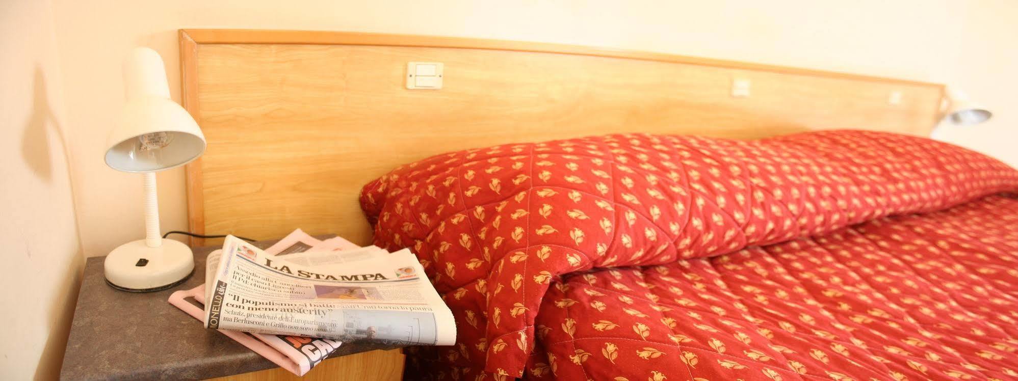 Albergo Savoia Ospedaletti Zewnętrze zdjęcie